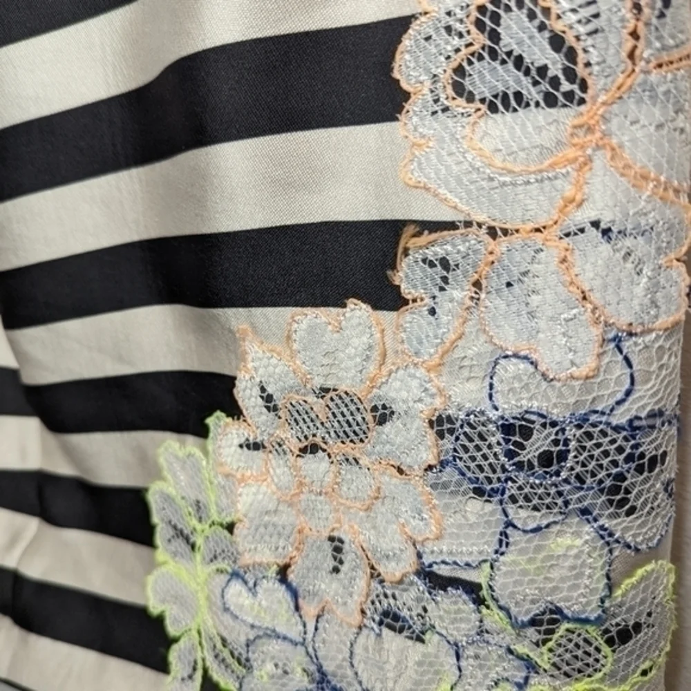 Silvian Heach NWT Stripped Mini Skirt with neon floral embroidered pattern sz XS - Picture 6 of 9